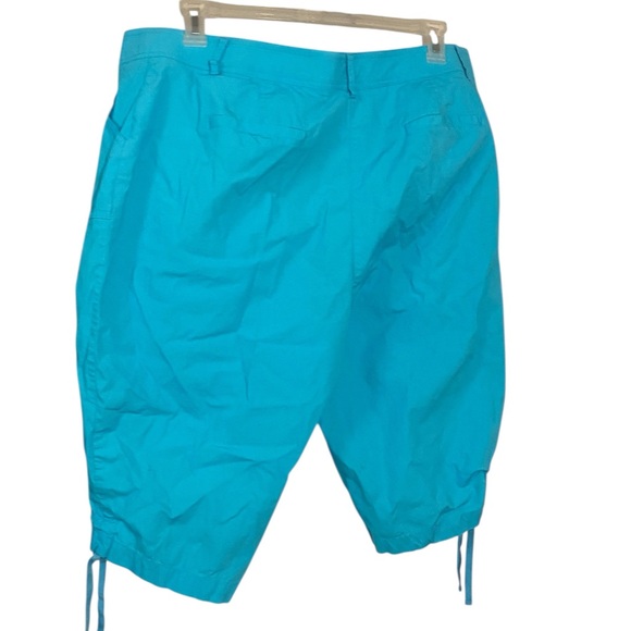 Counterparts Turquoise Women's Bermudas - Picture 2 of 3